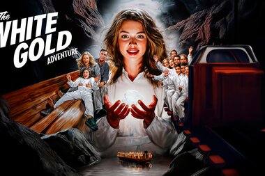 The White Gold Adventure - neues Sujet Salzwelten Salzburg | © WAPR3. Mit Hilfe von KI erstellt. Salzwelten Salzburg, Dame mit Salzstein in der Mitte, Rutsche links, Grubenbahn mit Personen recht, Hintergrund Stollen, | © WAPR3. Mit Hilfe von KI erstellt.